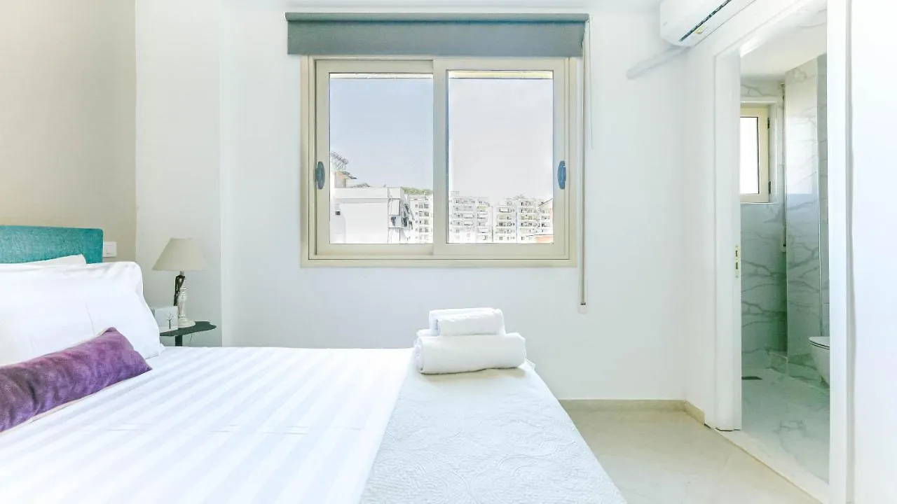Διαμέρισμα Luxury Central Suite 3 - Cozy, 3 Min Beach Χειμάρρα